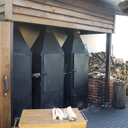 בית נופש In With Sauna